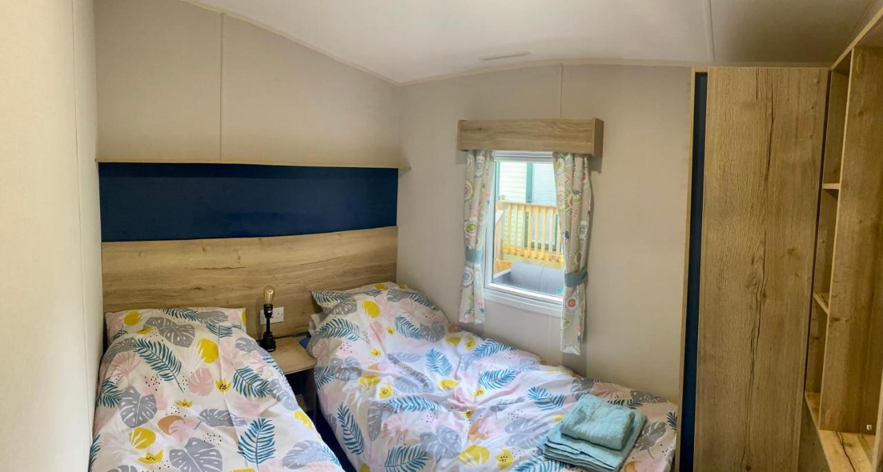 Appleblossom Lodge, Lido Leisure Park,